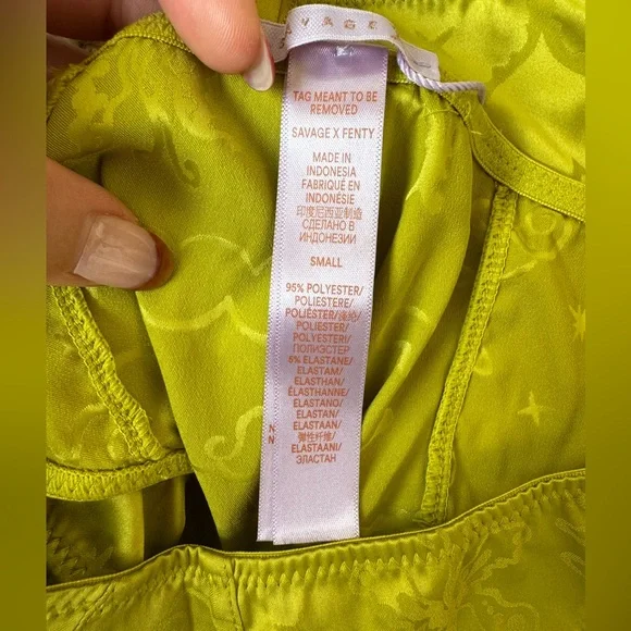 NWT- SAVAGE X FENTY HEAVENLY SATIN BUSTIER SET GRASSY GREEN - Picture 6 of 8